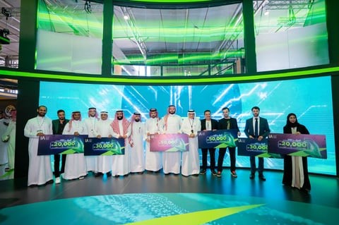 الرئيس التنفيذي لهيئة التأمين يتوّج الفائزين في النسخة الأولى من 